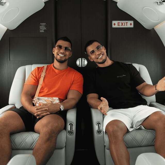 Twin Dentists
